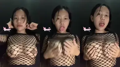 Amoy Chindo Semok Cantik Bersantai Di Kamar