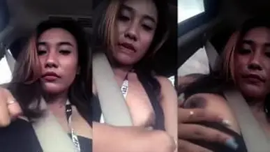 Bokep Herradure Pamer Susu di Mobil