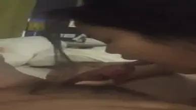 Gadis Cantik Pasrah Servis Kasur Mantap Crot
