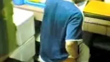 Ukhti Hijab Cantik Pasrah Servis Di Dapur