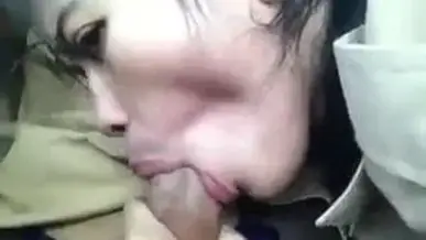Ukhti PNS Cantik Pasrah Servis Di Mobil Crot